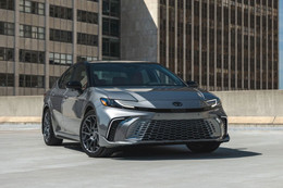 Toyota Camry 2025
